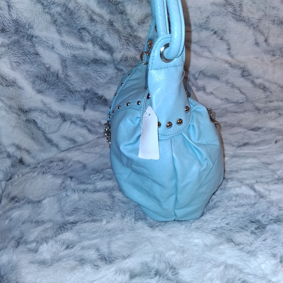 Modern Blue Leather Shoulder Bag With Heart Accents - Picture 7 of 12